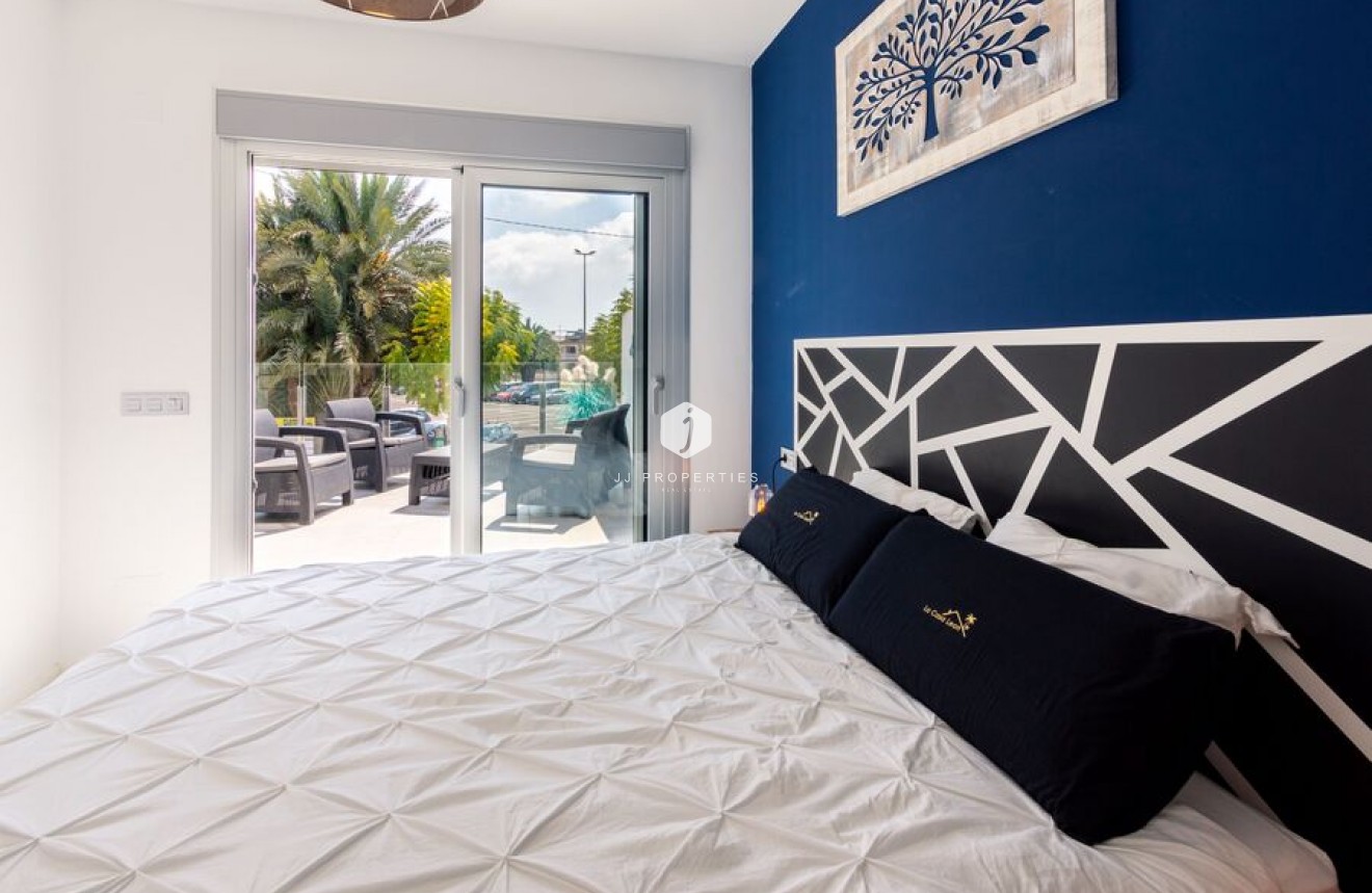 Tweedehands - Villa -
Daya Vieja - Costa Blanca