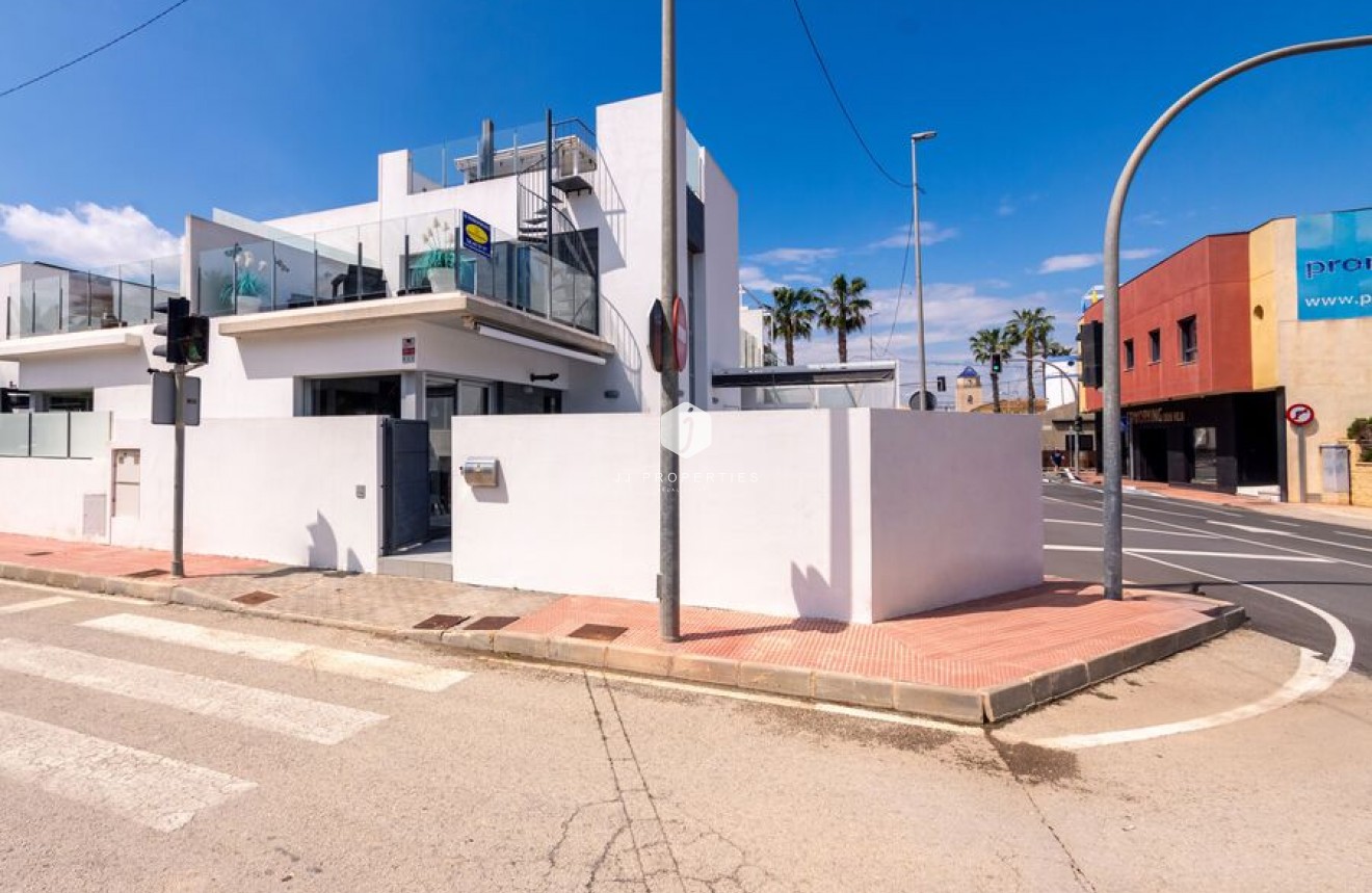 Tweedehands - Villa -
Daya Vieja - Costa Blanca