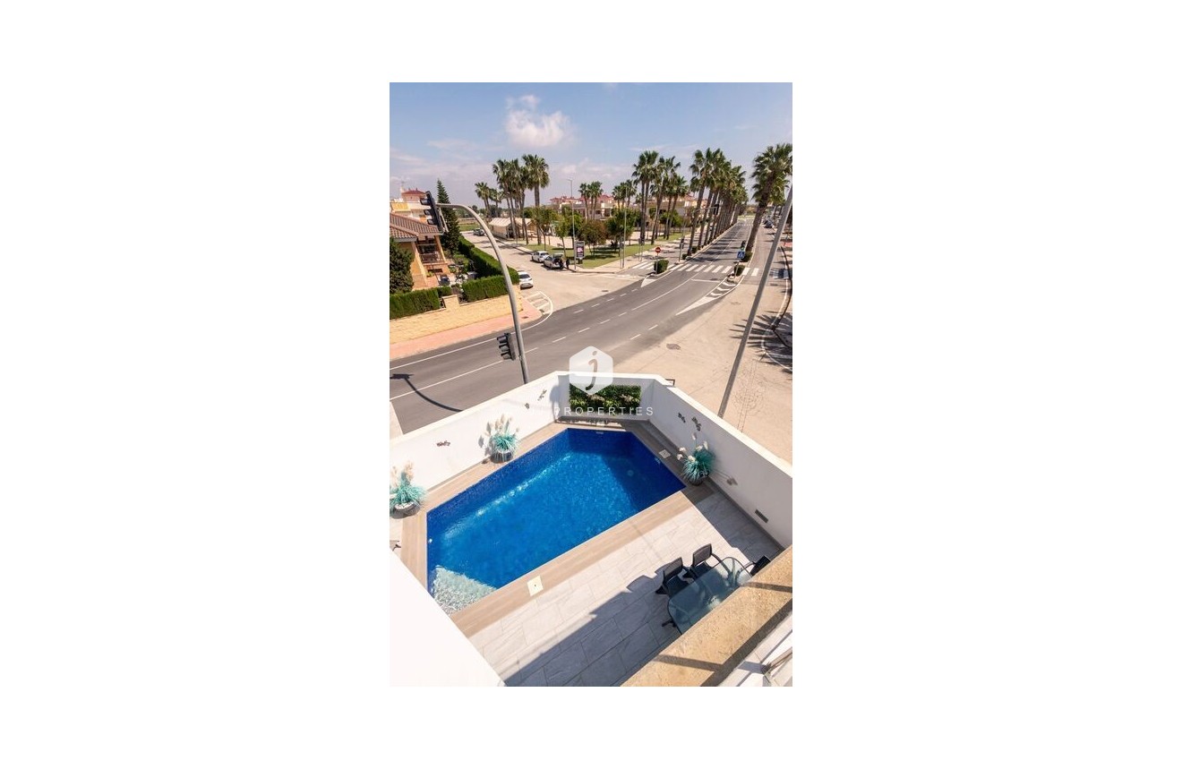 Tweedehands - Villa -
Daya Vieja - Costa Blanca