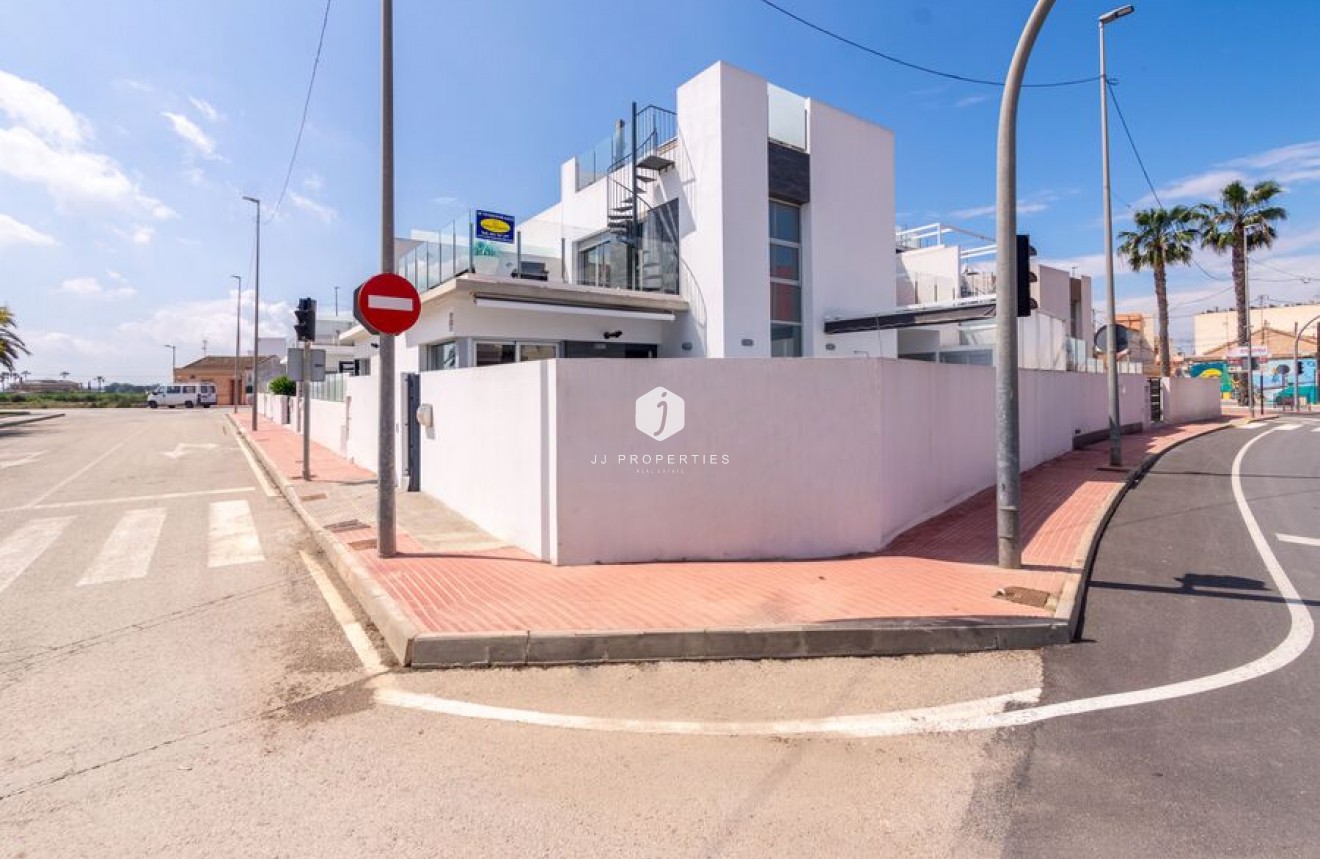 Tweedehands - Villa -
Daya Vieja - Costa Blanca