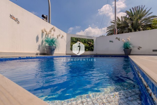 Tweedehands - Villa -
Daya Vieja - Costa Blanca