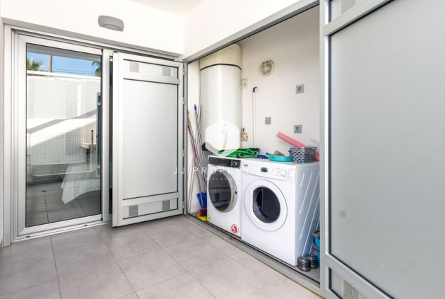 Tweedehands - Villa -
Daya Vieja - Costa Blanca