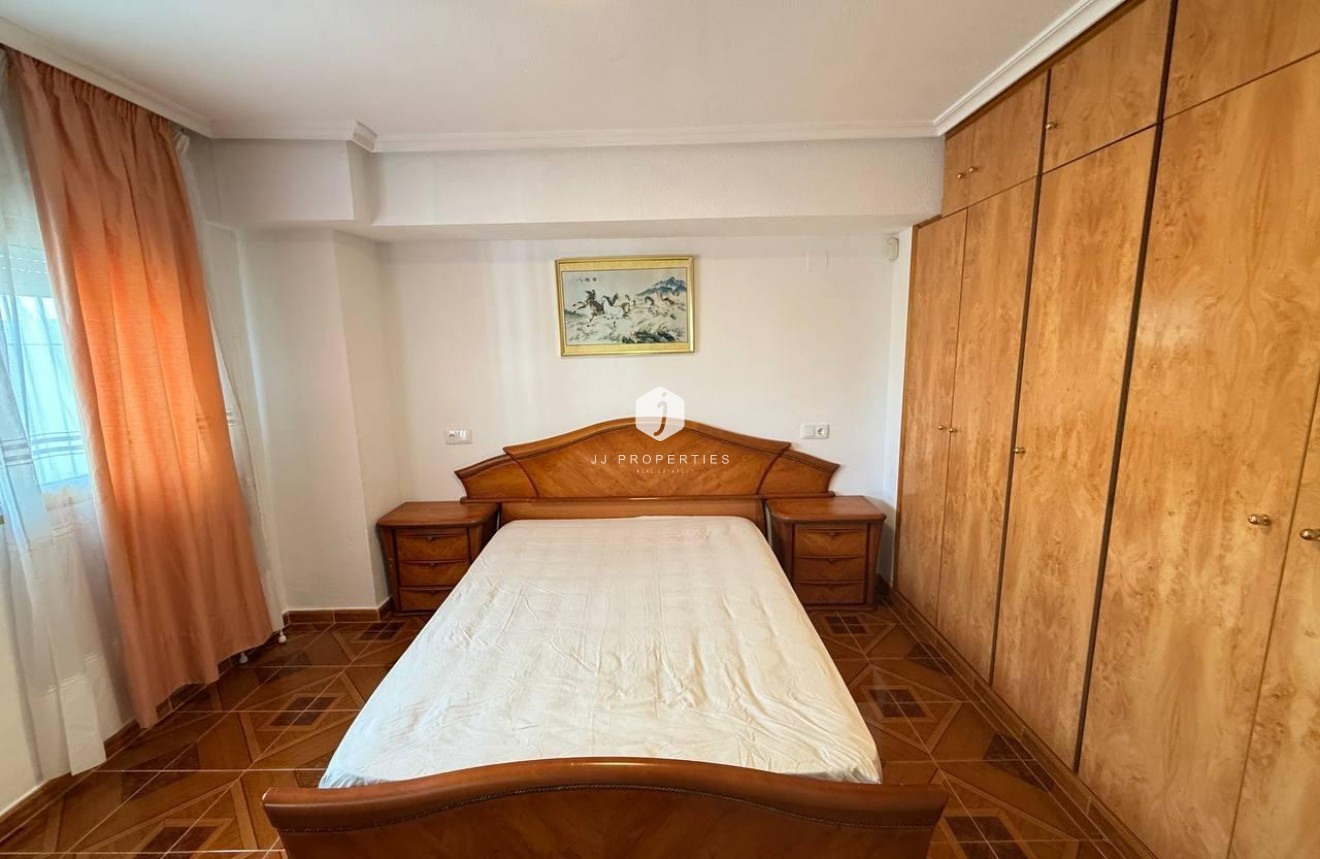 Tweedehands - Appartement / flat -
Orihuela Costa - Punta Prima