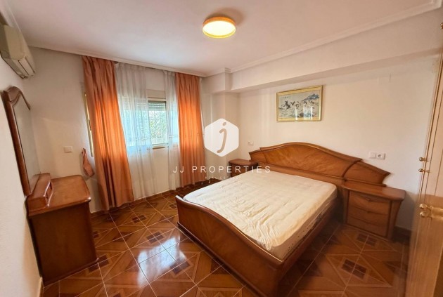 Tweedehands - Appartement / flat -
Orihuela Costa - Punta Prima