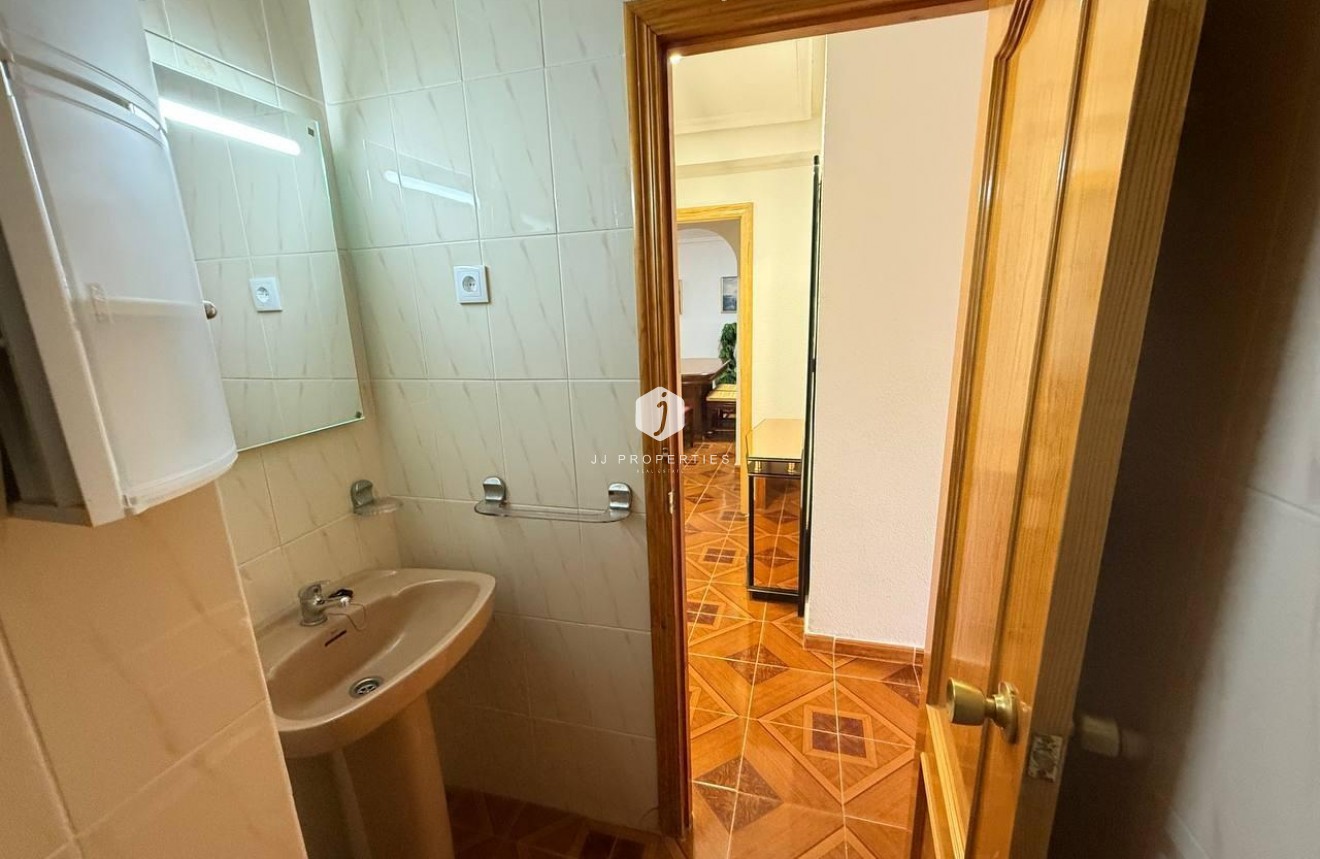 Tweedehands - Appartement / flat -
Orihuela Costa - Punta Prima