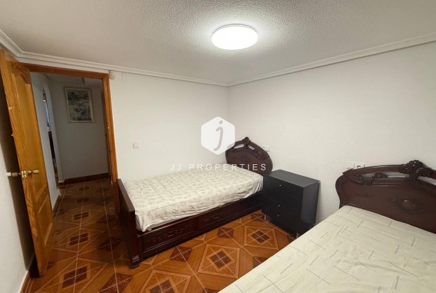 Tweedehands - Appartement / flat -
Orihuela Costa - Punta Prima