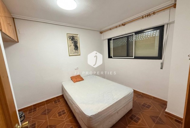 Tweedehands - Appartement / flat -
Orihuela Costa - Punta Prima