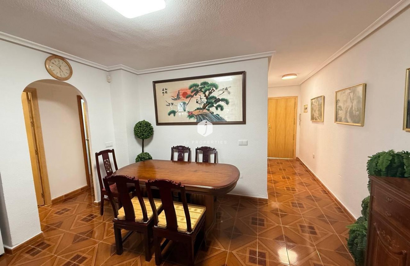Tweedehands - Appartement / flat -
Orihuela Costa - Punta Prima