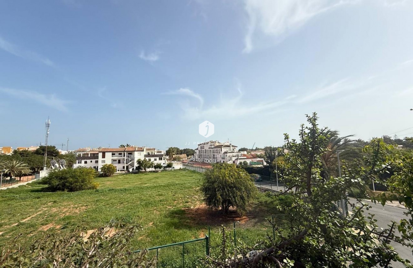 Tweedehands - Appartement / flat -
Orihuela Costa - Punta Prima