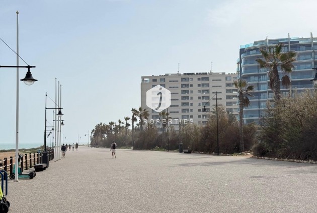 Tweedehands - Appartement / flat -
Orihuela Costa - Punta Prima