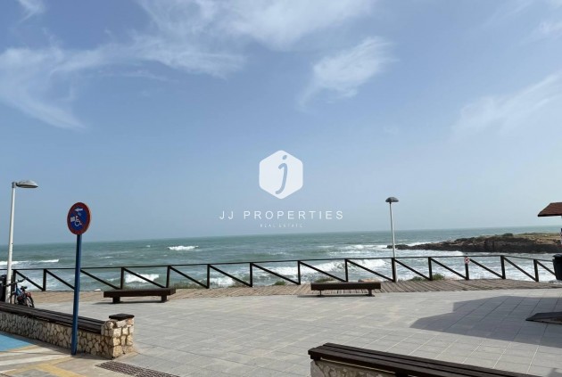 Tweedehands - Appartement / flat -
Orihuela Costa - Punta Prima