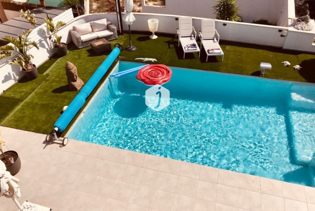 Tweedehands - Villa -
Ciudad Quesada - Costa Blanca