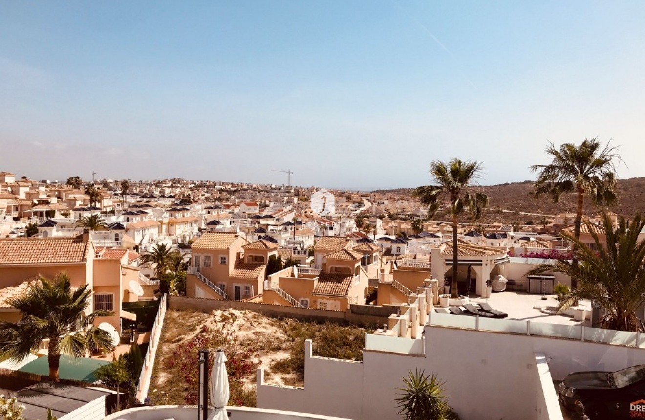 Tweedehands - Villa -
Ciudad Quesada - Costa Blanca