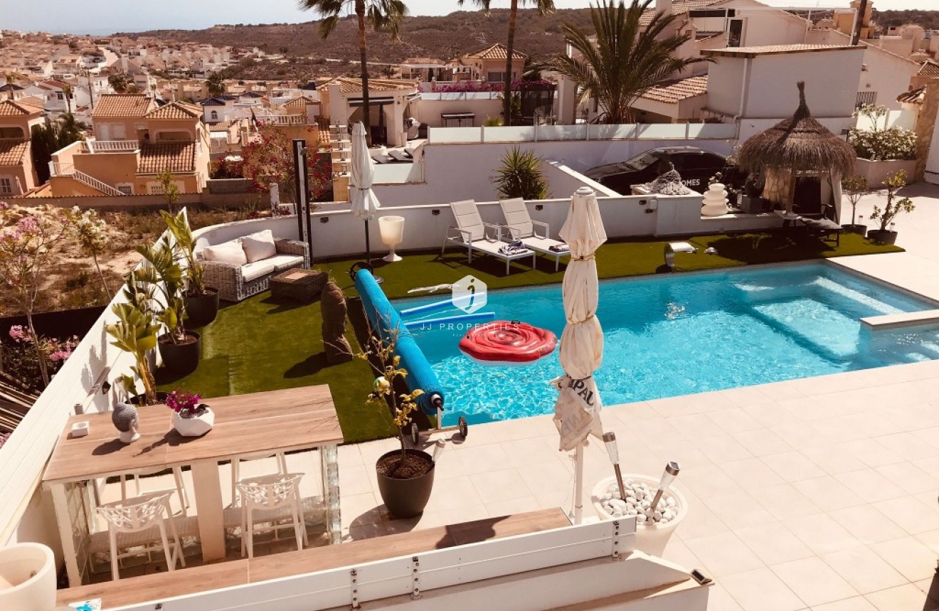 Tweedehands - Villa -
Ciudad Quesada - Costa Blanca