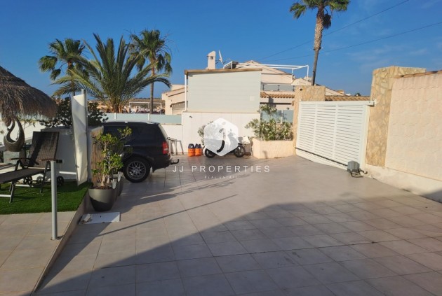 Tweedehands - Villa -
Ciudad Quesada - Costa Blanca