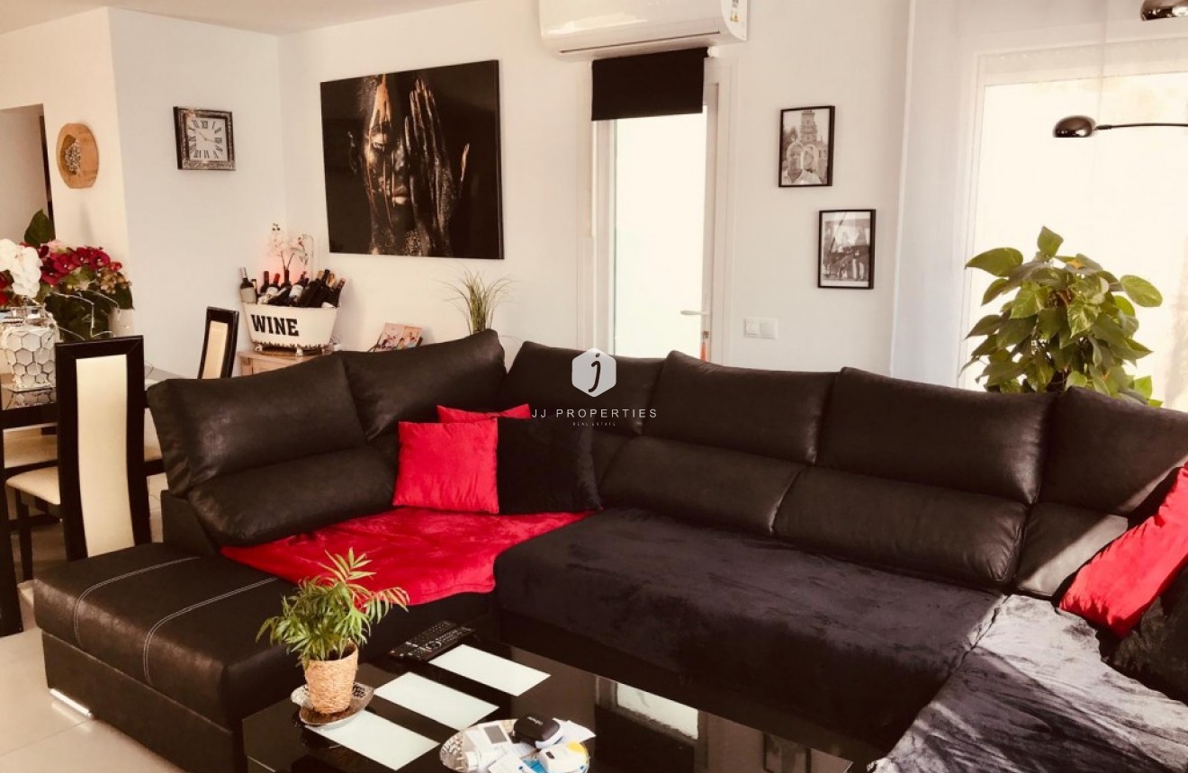 Tweedehands - Villa -
Ciudad Quesada - Costa Blanca