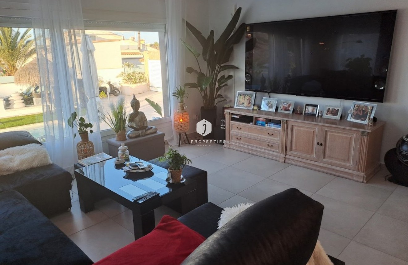 Tweedehands - Villa -
Ciudad Quesada - Costa Blanca