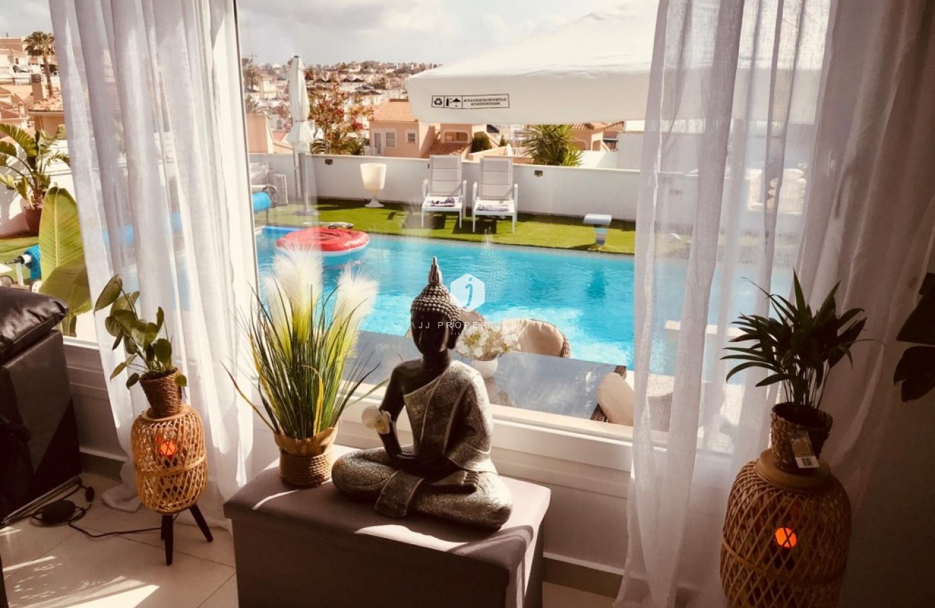 Tweedehands - Villa -
Ciudad Quesada - Costa Blanca