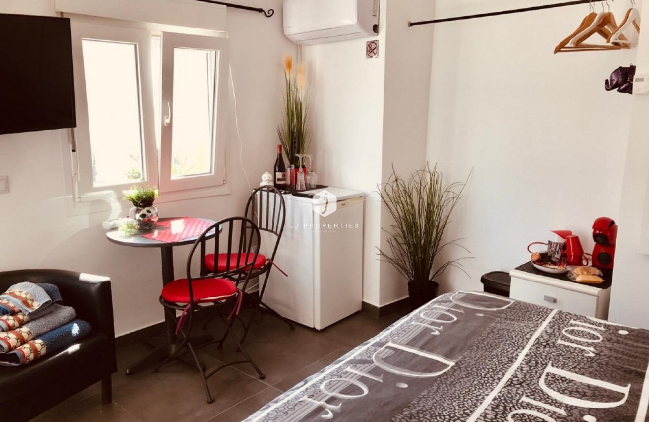 Tweedehands - Villa -
Ciudad Quesada - Costa Blanca