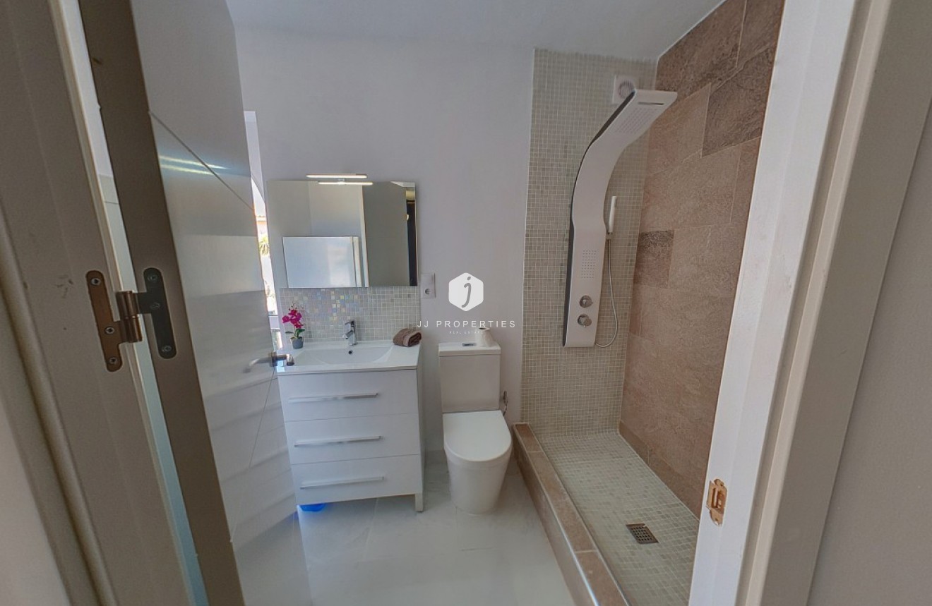 Tweedehands - Villa -
Ciudad Quesada - Costa Blanca