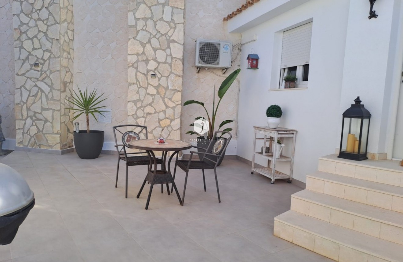 Tweedehands - Villa -
Ciudad Quesada - Costa Blanca