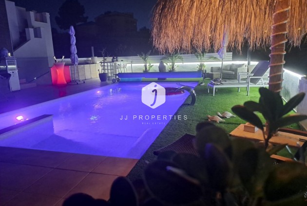 Tweedehands - Villa -
Ciudad Quesada - Costa Blanca