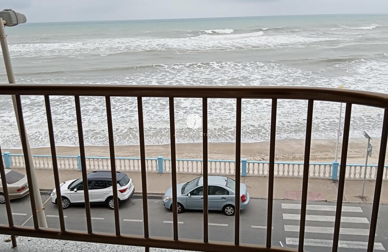 Tweedehands - Appartement / flat -
Torrevieja - PLAYA LOS LOCOS