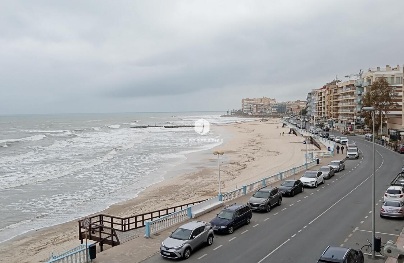 Tweedehands - Appartement / flat -
Torrevieja - PLAYA LOS LOCOS