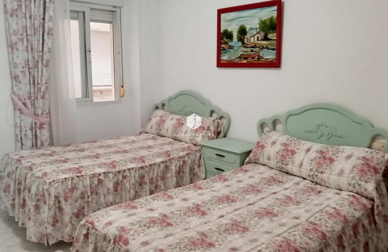 Tweedehands - Appartement / flat -
Torrevieja - PLAYA LOS LOCOS