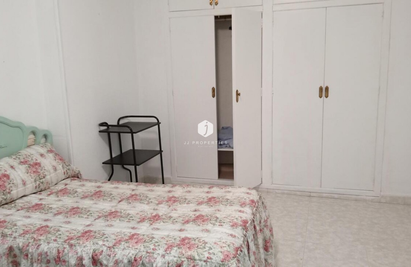 Tweedehands - Appartement / flat -
Torrevieja - PLAYA LOS LOCOS