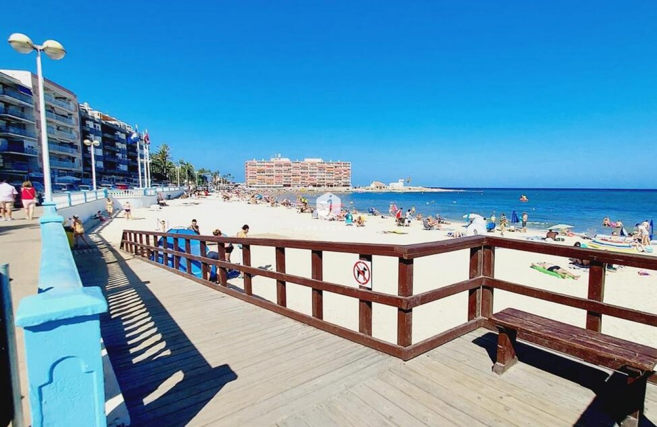 Tweedehands - Appartement / flat -
Torrevieja - PLAYA LOS LOCOS
