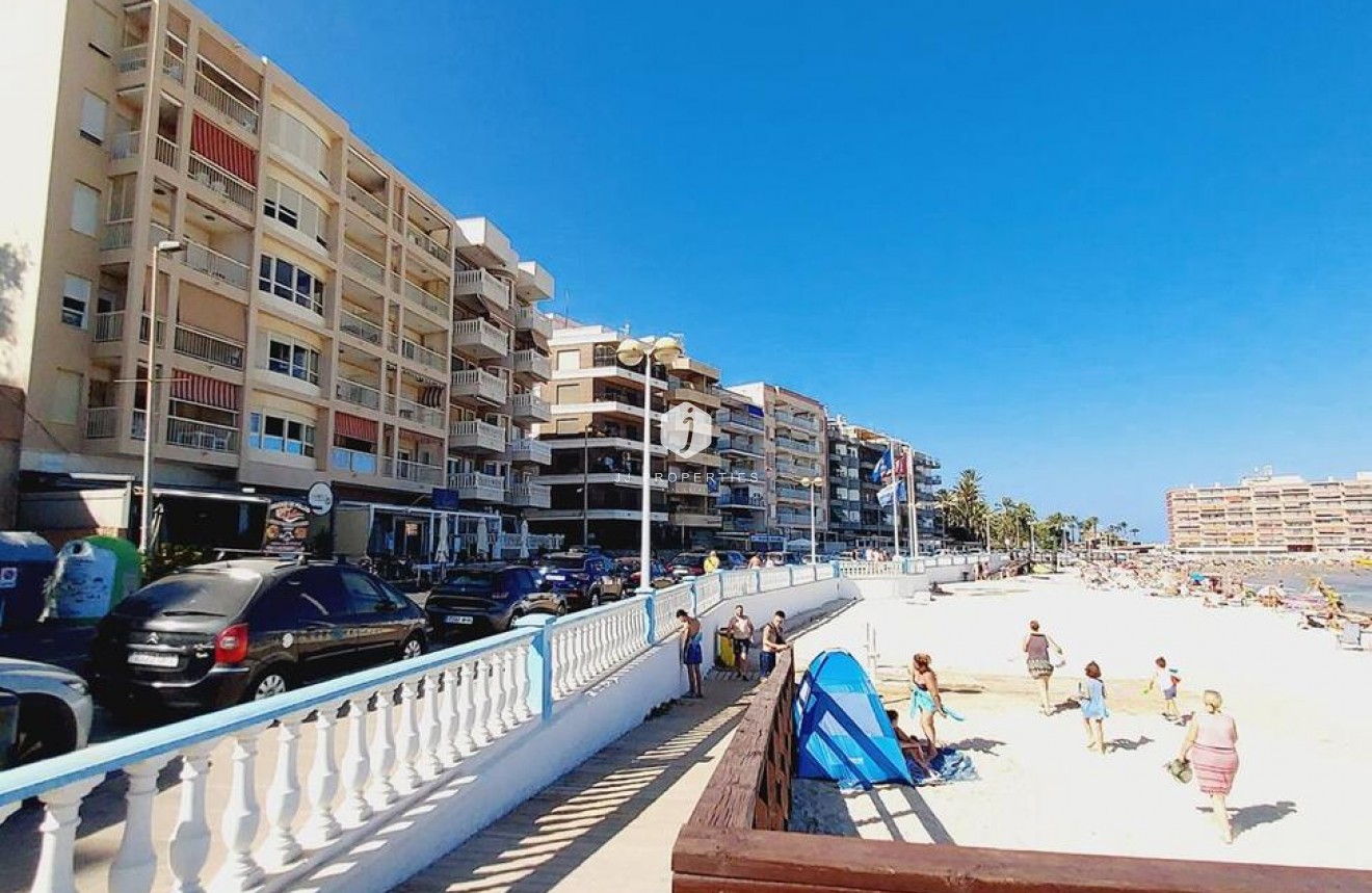 Tweedehands - Appartement / flat -
Torrevieja - PLAYA LOS LOCOS