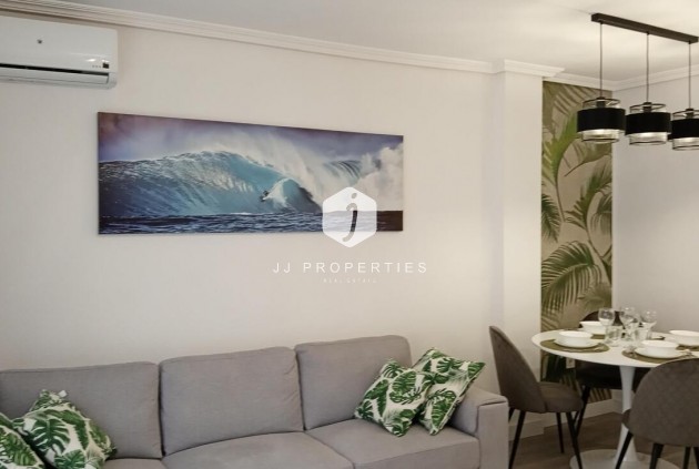 Tweedehands - Appartement / flat -
Torrevieja - CENTRE