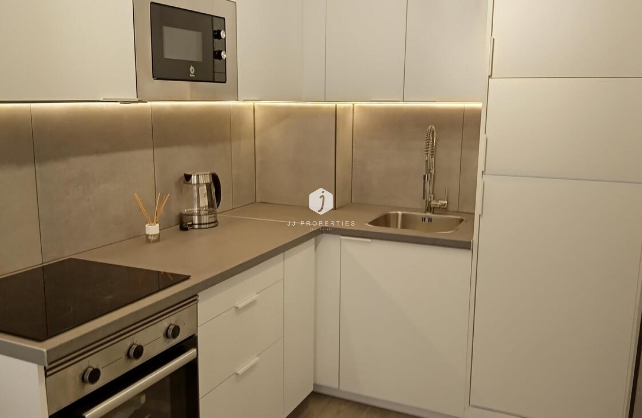 Tweedehands - Appartement / flat -
Torrevieja - CENTRE