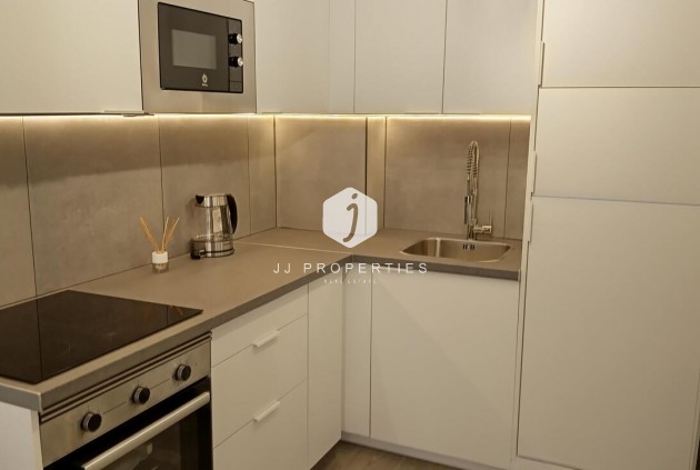 Tweedehands - Appartement / flat -
Torrevieja - CENTRE