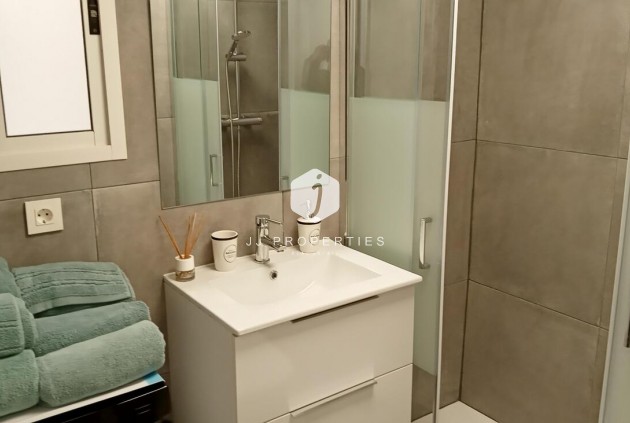 Tweedehands - Appartement / flat -
Torrevieja - CENTRE