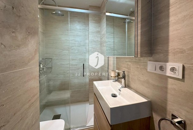 Tweedehands - Appartement / flat -
Torrevieja - Costa Blanca