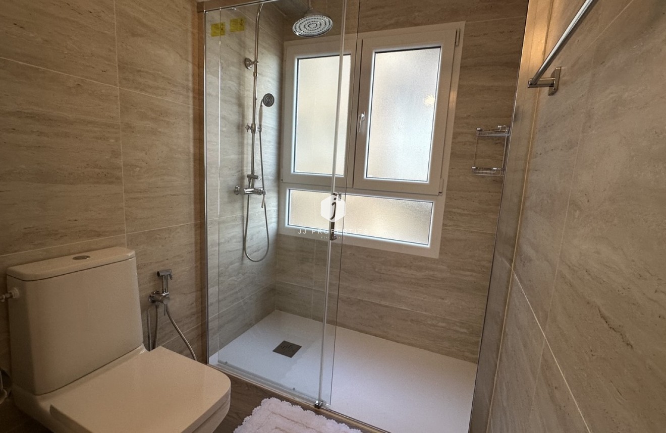 Tweedehands - Appartement / flat -
Torrevieja - Costa Blanca