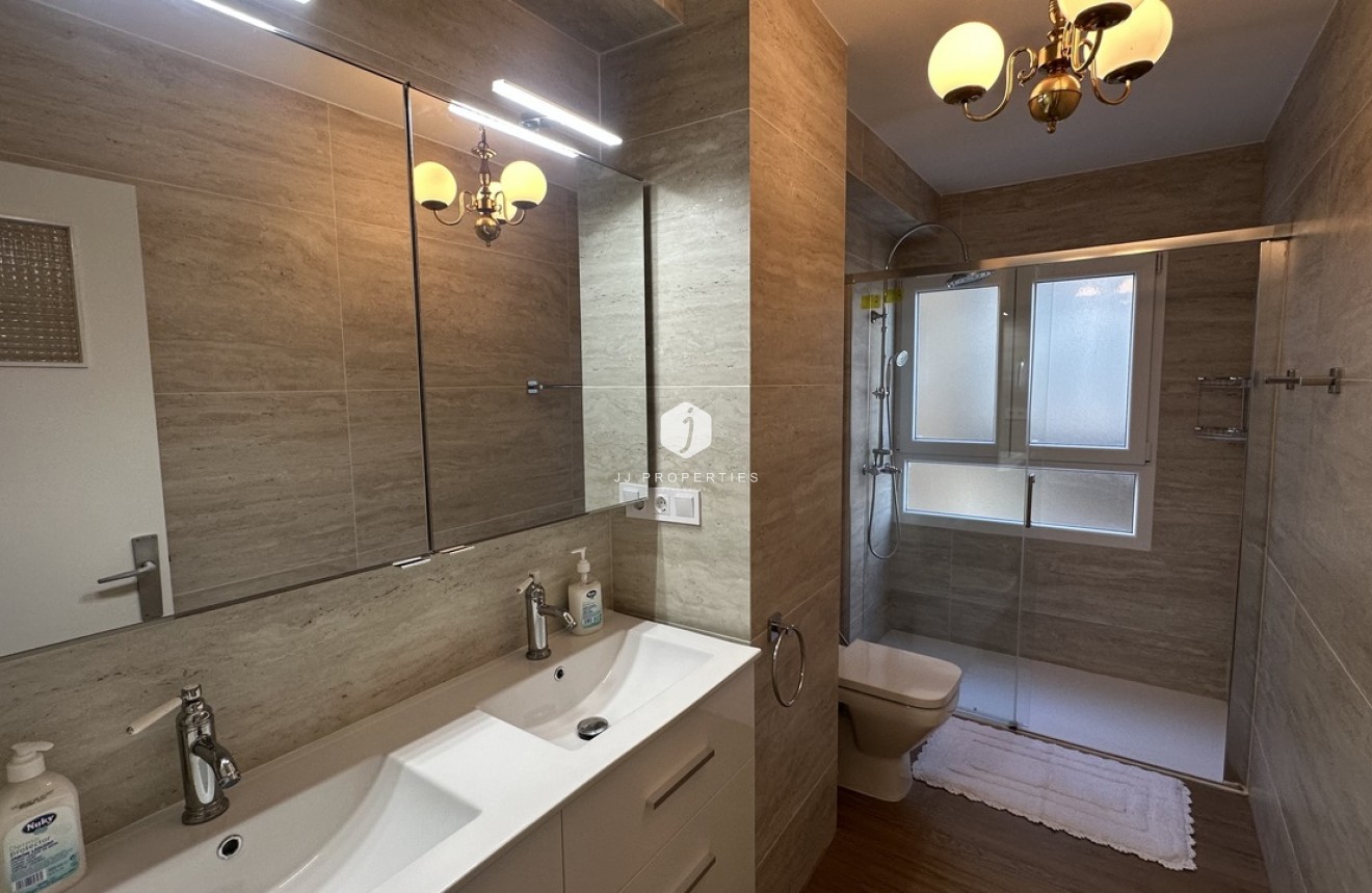 Tweedehands - Appartement / flat -
Torrevieja - Costa Blanca