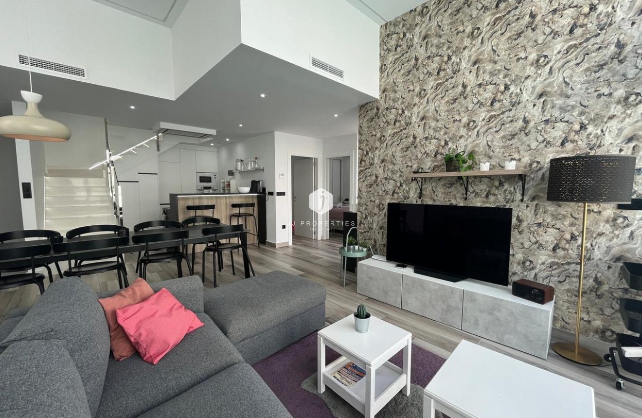 Tweedehands - Villa -
Los Balcones - Costa Blanca