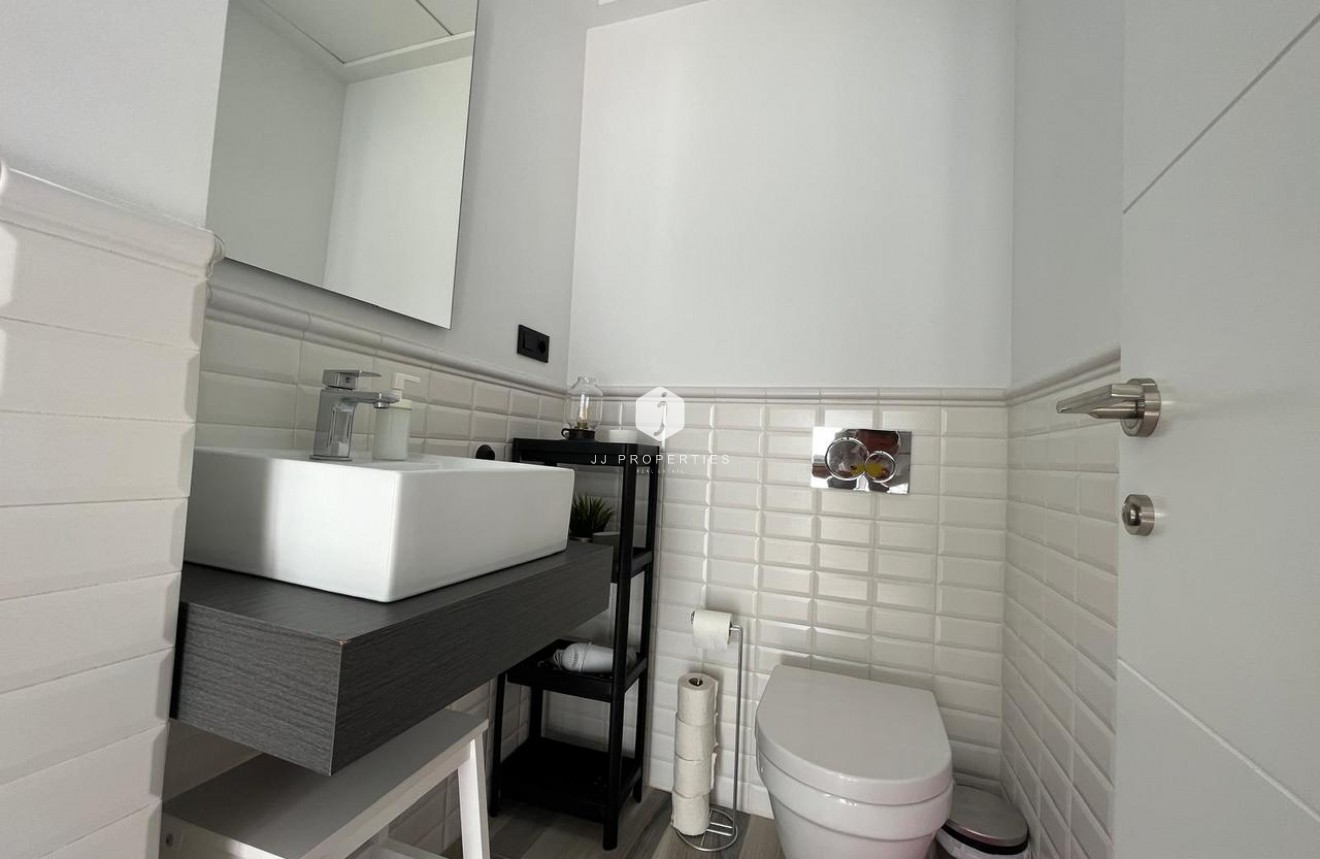 Tweedehands - Villa -
Los Balcones - Costa Blanca