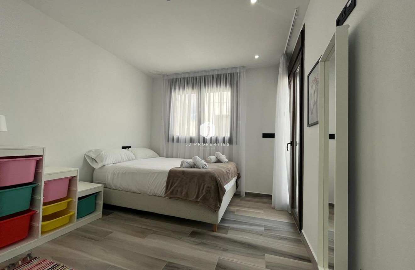 Tweedehands - Villa -
Los Balcones - Costa Blanca