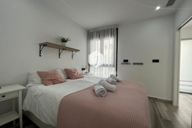 Tweedehands - Villa -
Los Balcones - Costa Blanca