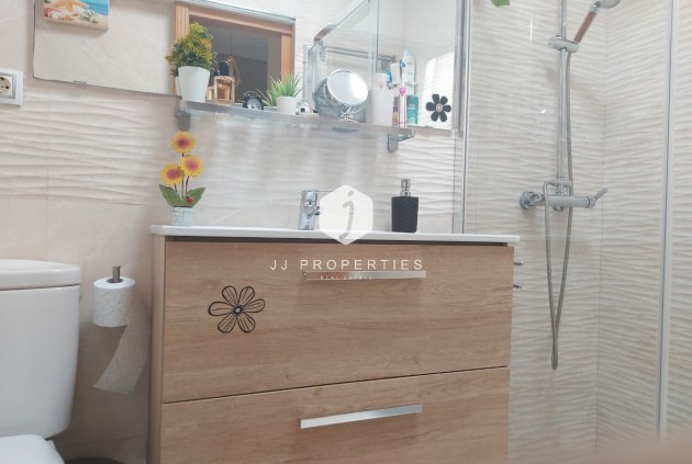 Z drugiej ręki - Szalet -
Torrevieja