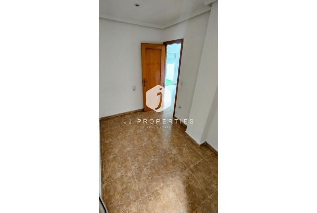 Tweedehands - Appartement / flat -
Torrevieja - Playa de los Locos