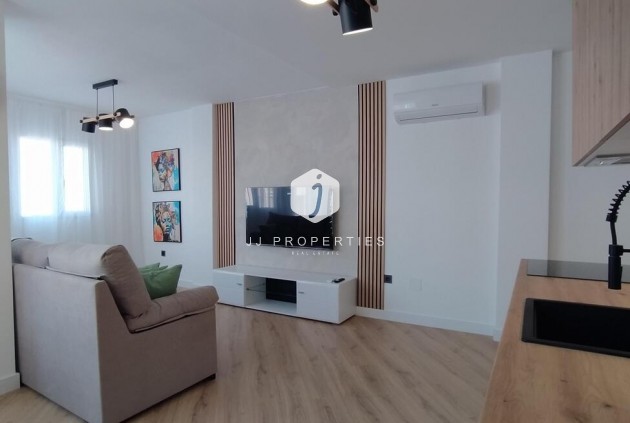 Segunda mano - Apartamento / piso -
Torrevieja - PARQUE DE LAS NACIONES