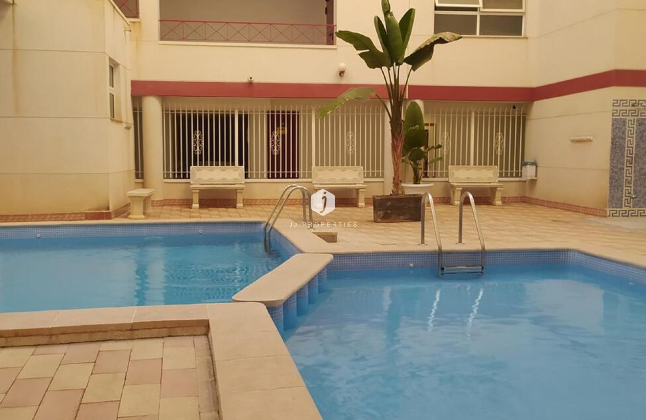 Segunda mano - Apartamento / piso -
Torrevieja - PARQUE DE LAS NACIONES