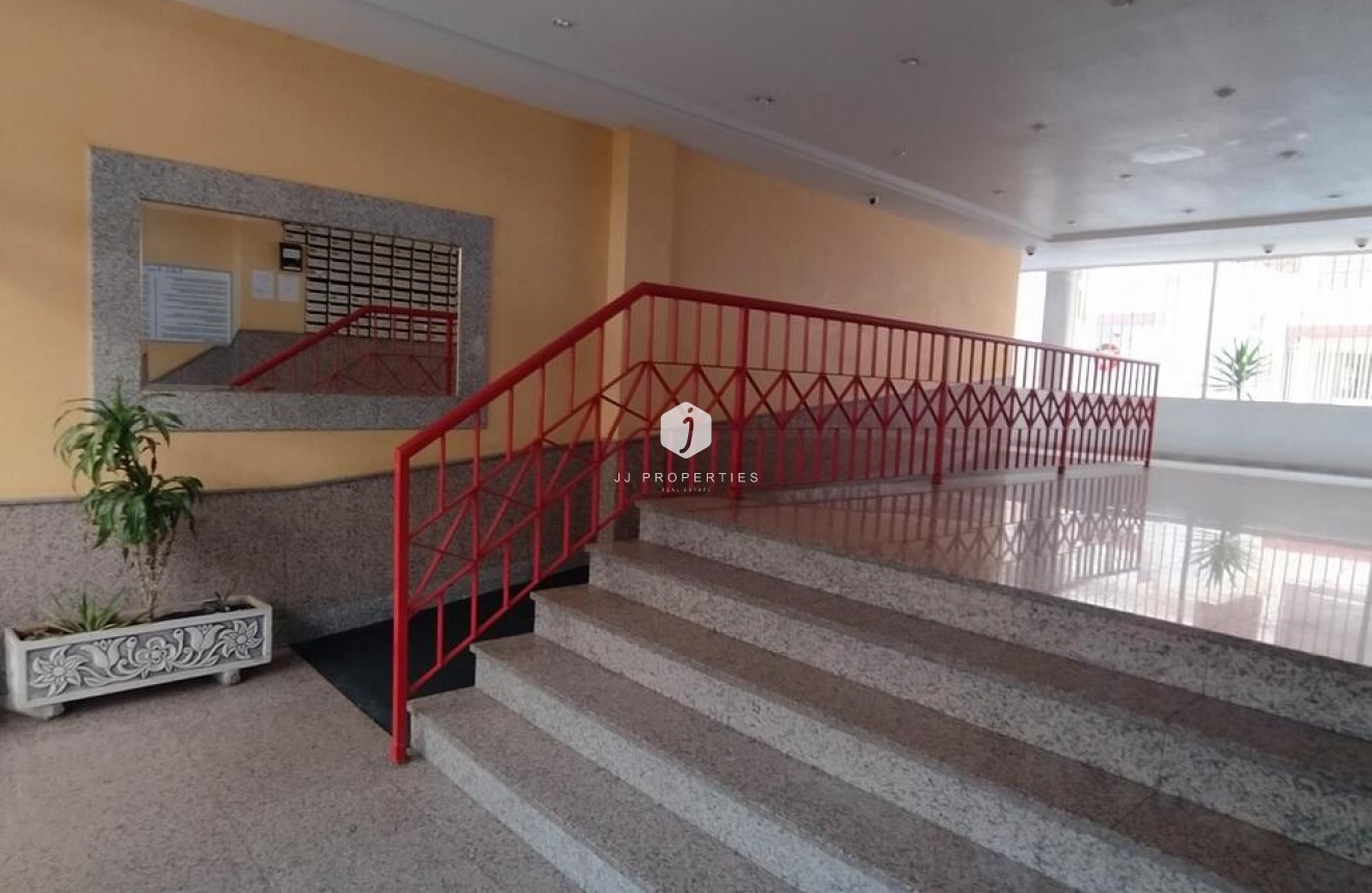 Segunda mano - Apartamento / piso -
Torrevieja - PARQUE DE LAS NACIONES