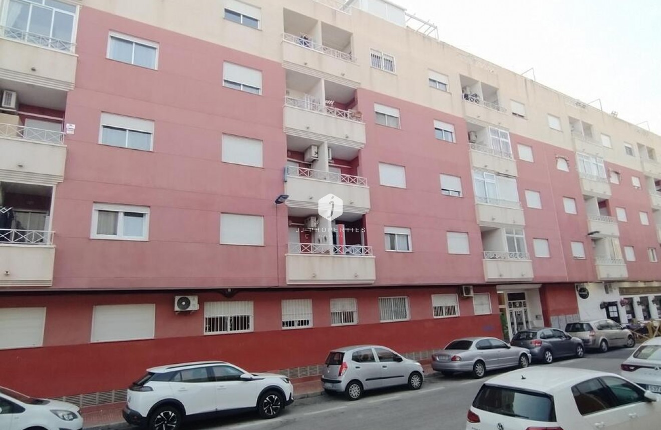 Segunda mano - Apartamento / piso -
Torrevieja - PARQUE DE LAS NACIONES