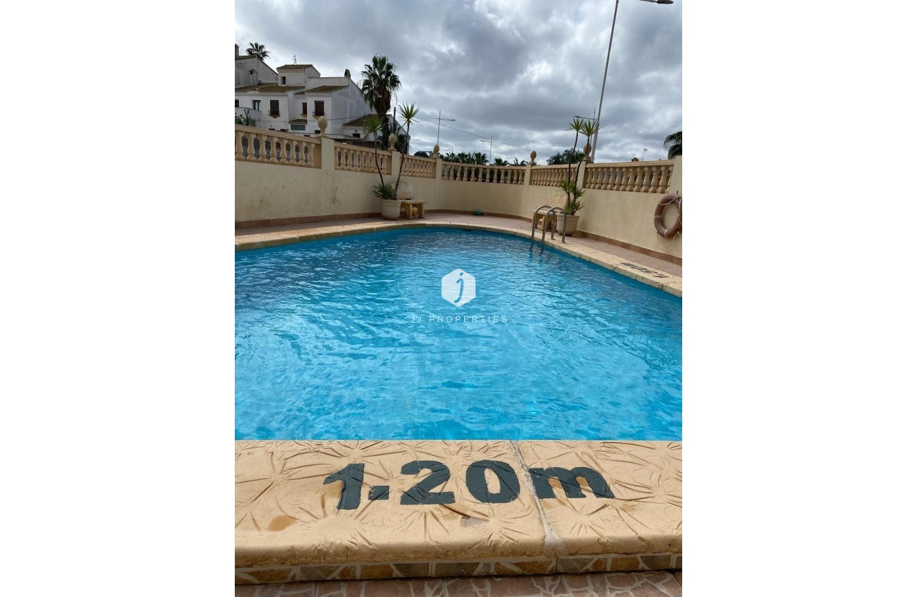 Resale - Apartment / flat -
San Miguel de Salinas - Pueblo 9